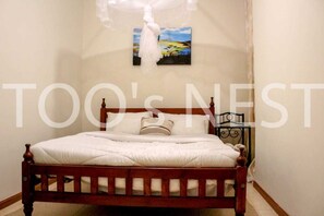 3 bedrooms, iron/ironing board, free WiFi, bed sheets