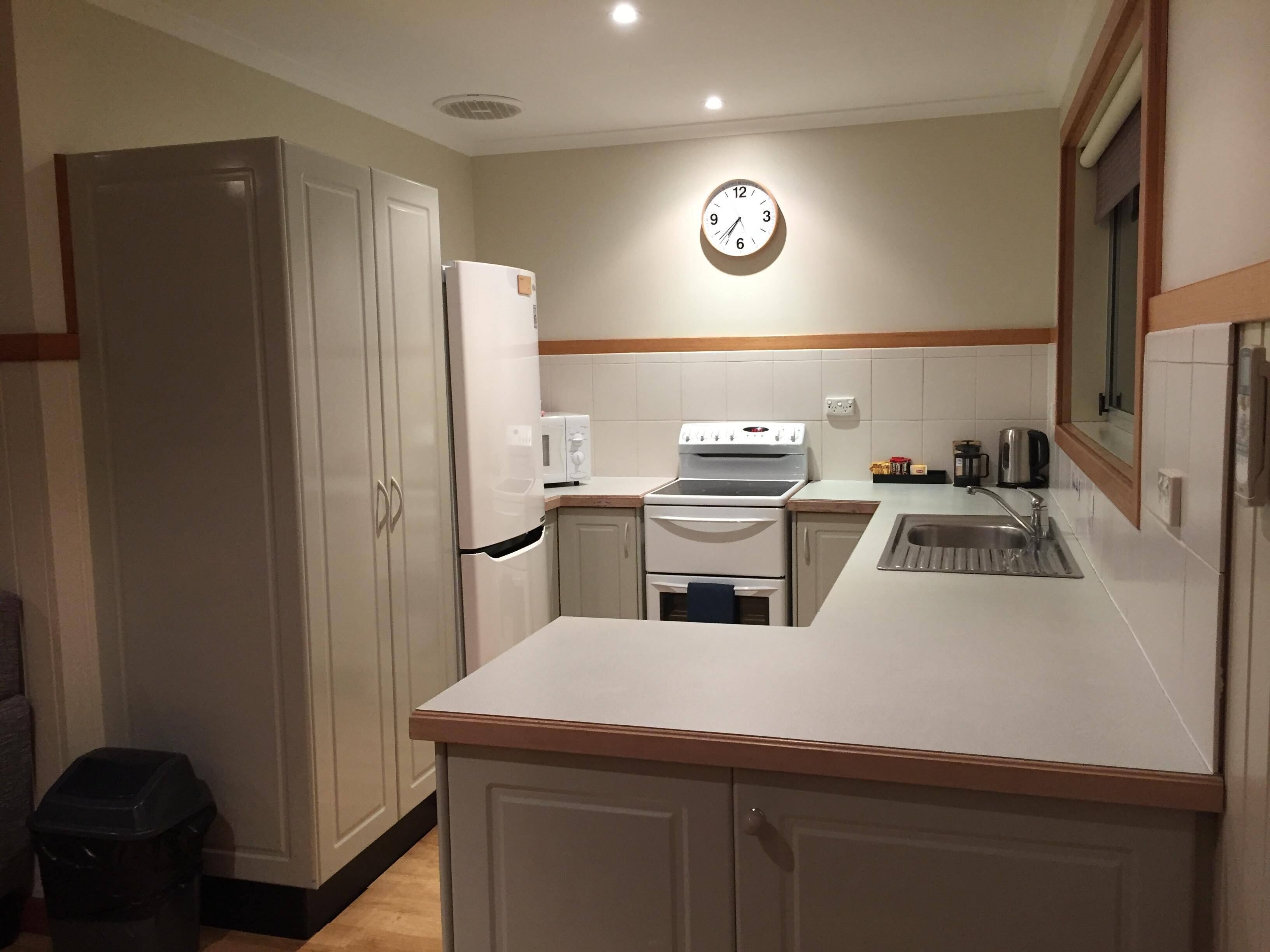 Heated outdoor pool . 25min from Bicheno and St Helens  . — image 12