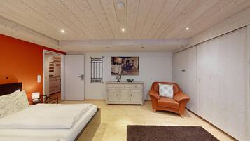 2 Schlafzimmer, Bügeleisen/Bügelbrett, Reisekinderbett, kostenloses WLAN