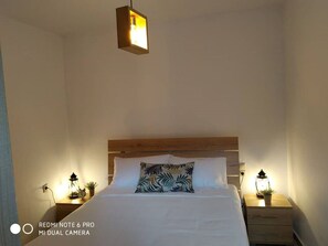 1 Schlafzimmer, Schreibtisch, Bügeleisen/Bügelbrett, Internetzugang