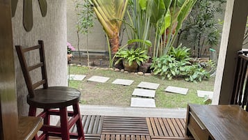 Apartamento Kyoto | Egyptian cotton sheets, premium bedding, memory foam beds, minibar
