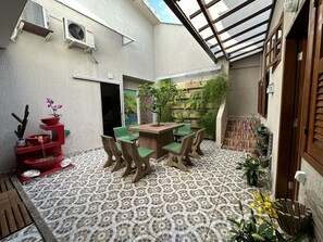 Apartamento Voyage | Egyptian cotton sheets, premium bedding, memory foam beds, minibar - Hotel Flor De Limao (Santa Cruz Cabralia)