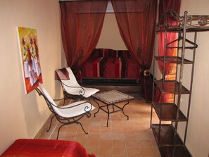 Romantische Suite | Zimmersafe, Bügeleisen/Bügelbrett, Bettwäsche