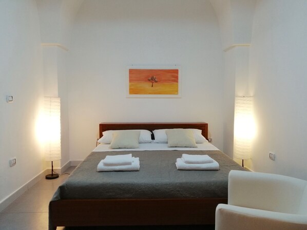 2 chambres, fer et planche Ă repasser, Wi-Fi, draps fournis