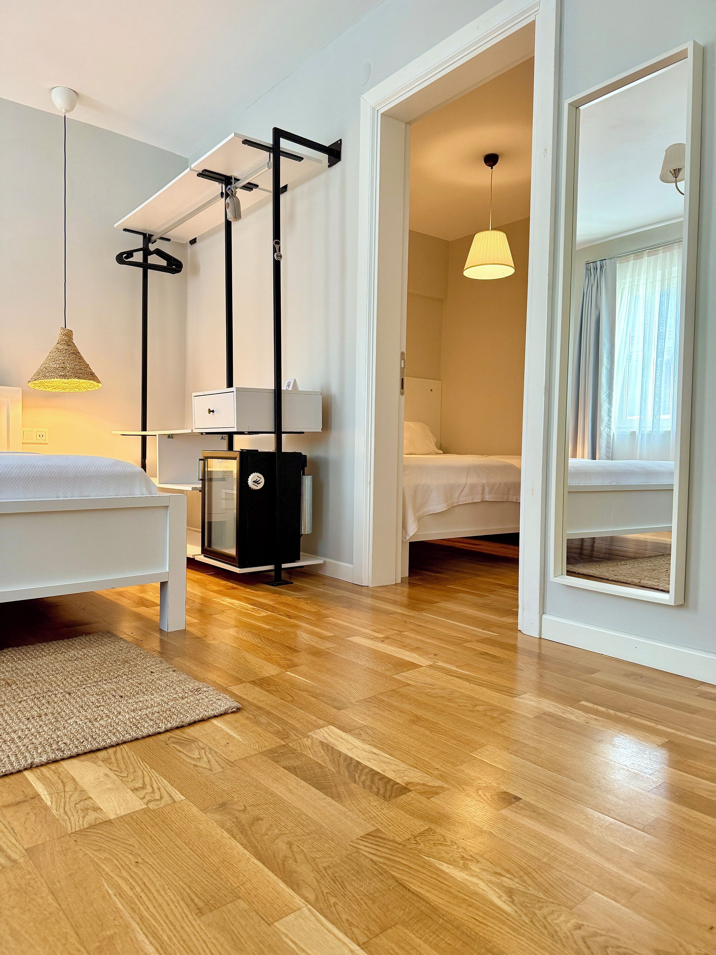 Family Suite | Minibar, bed sheets