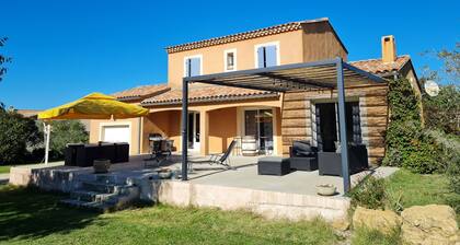 Villa am Fuße des Mont Ventoux für 7 Personen in Malaucène mit privatem Pool
