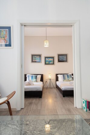 2 bedrooms, in-room safe, iron/ironing board, free WiFi - Acropolis Museum chic design apartment (Athina)