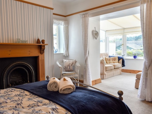 1 bedroom accommodation in Par, near St Austell