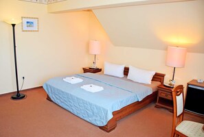 Unclassified image, 4 of 18, button - 12 double rooms B - The small hotel on Mönchgut! (Mönchgut)