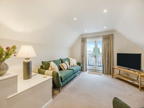 Living area - 2 bedroom accommodation in Ludlow (Ludlow)