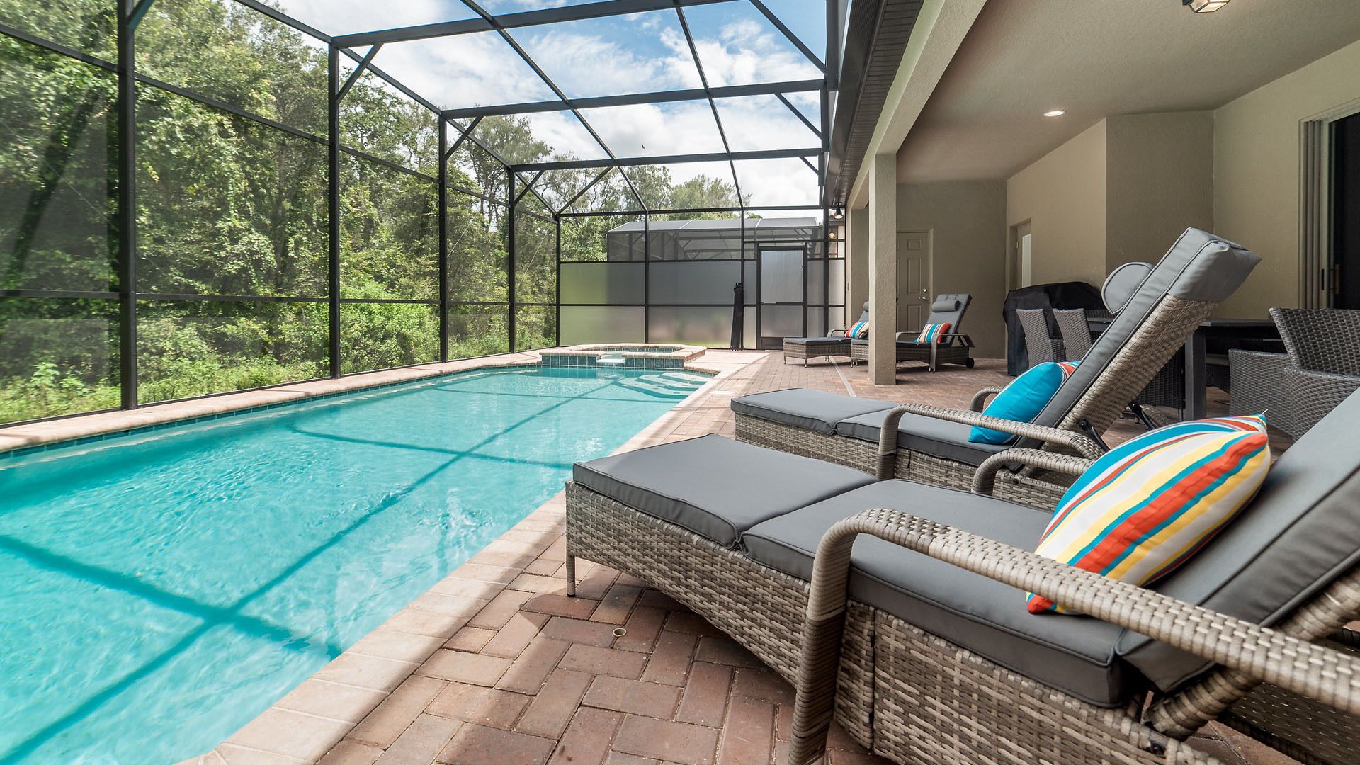 Private, 8-bedroom Villa 15 mins from Disney World: Star Wars, Golf Themed rooms