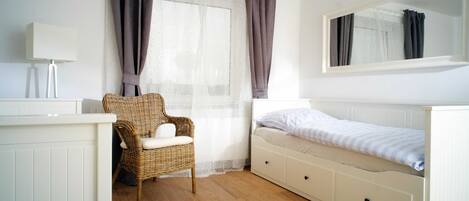 2 makuuhuonetta, Wi-Fi, vuodevaatteet