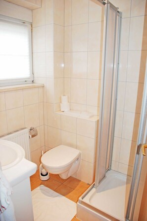 Unclassified image, 5 of 14, button