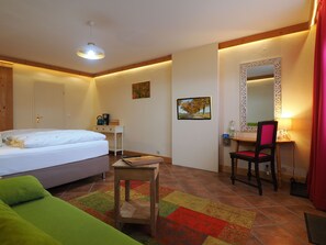 1 bedroom, travel crib, WiFi, bed sheets