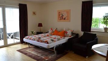 1 Schlafzimmer, Reisekinderbett, WLAN, Bettwäsche