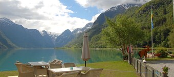 Nystova House & Apartments