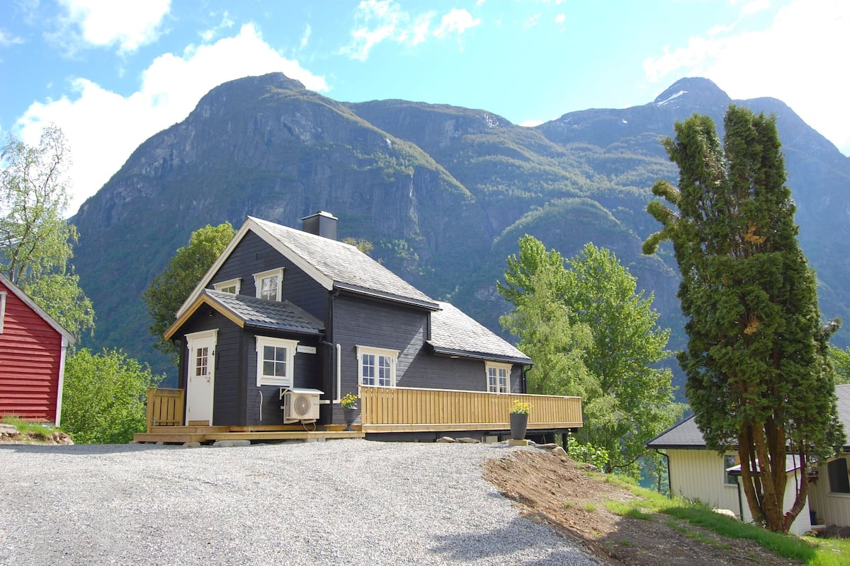 Villa | Front of property