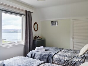 2 quartos, Wi-Fi de cortesia, roupa de cama