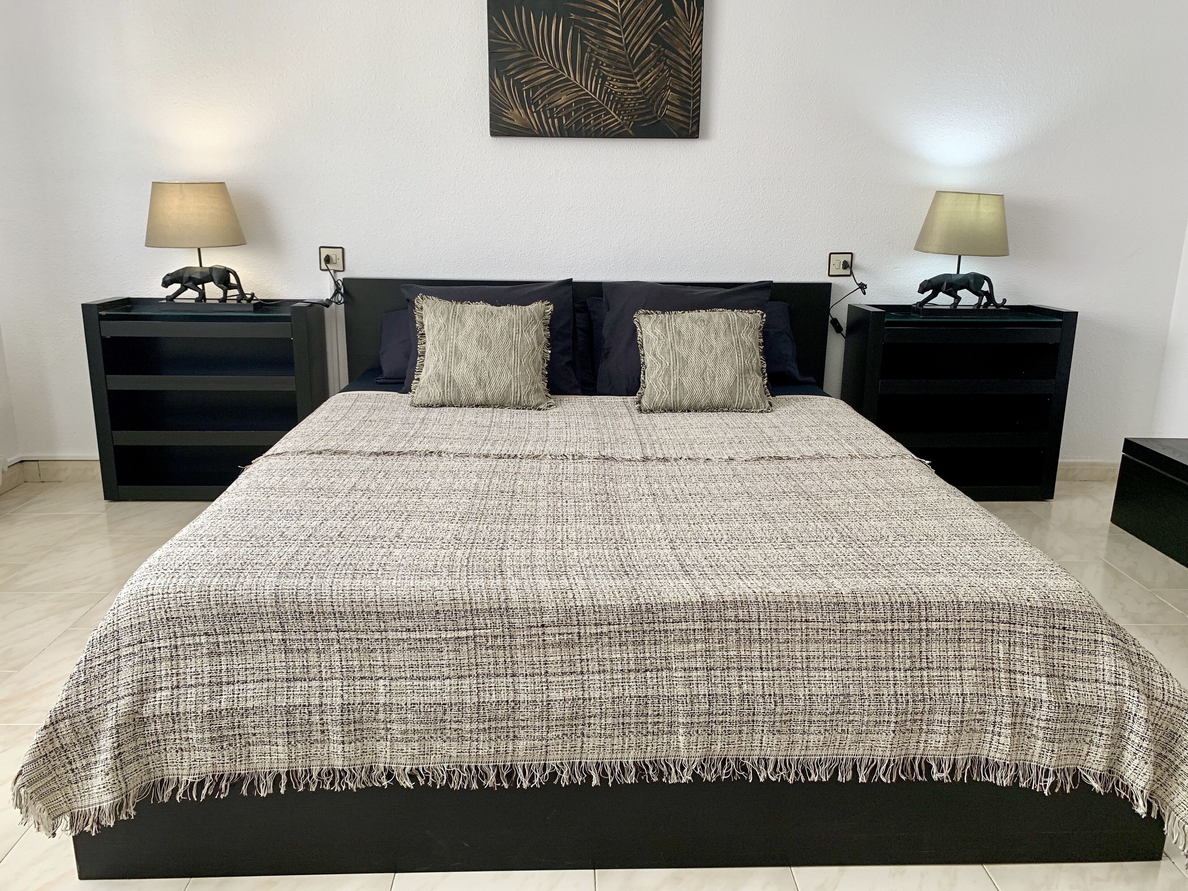 3 makuuhuonetta, silitysrauta/-lauta, Wi-Fi, vuodevaatteet