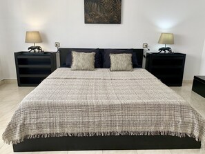 3 chambres, fer et planche à repasser, Wi-Fi, literie fournie