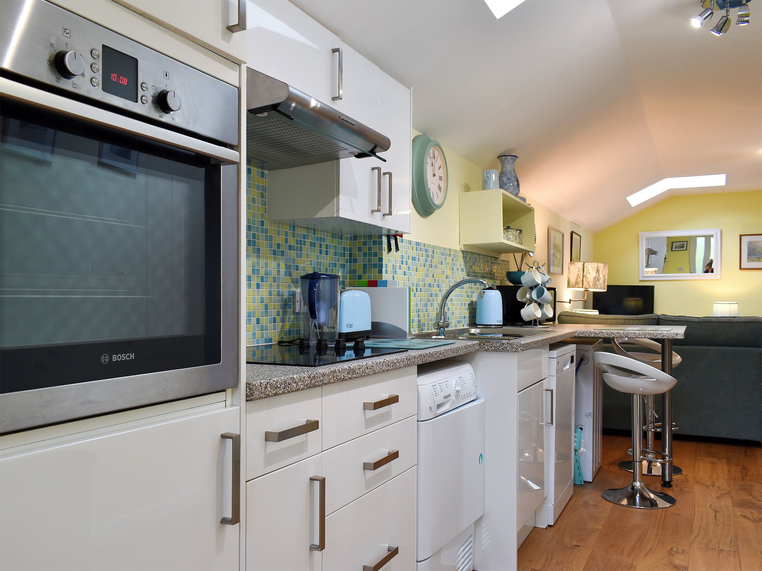 Dishwasher, highchair, cookware/dishes/utensils, freezer
