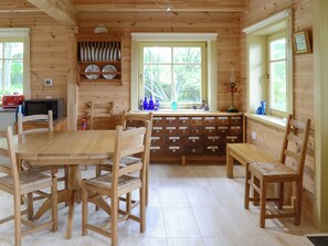 Spacious dining area | Moonshine Cottage, Culbokie, near Dingwall - 2 bedroom accommodation in Culbokie, near Dingwall (Culbokie, near Dingwall)