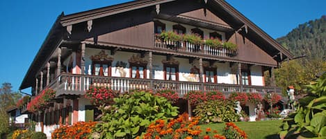 Esterni