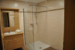 Unclassified image, 3 of 15, button