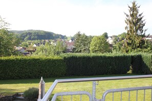 Unclassified image, 2 of 14, button