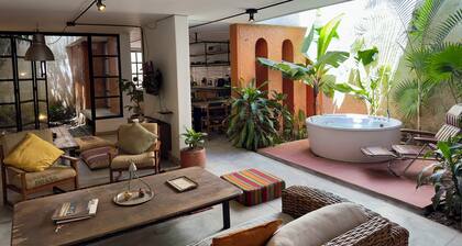 Colonial oasis in Laureles I Patios&Jacuzzi