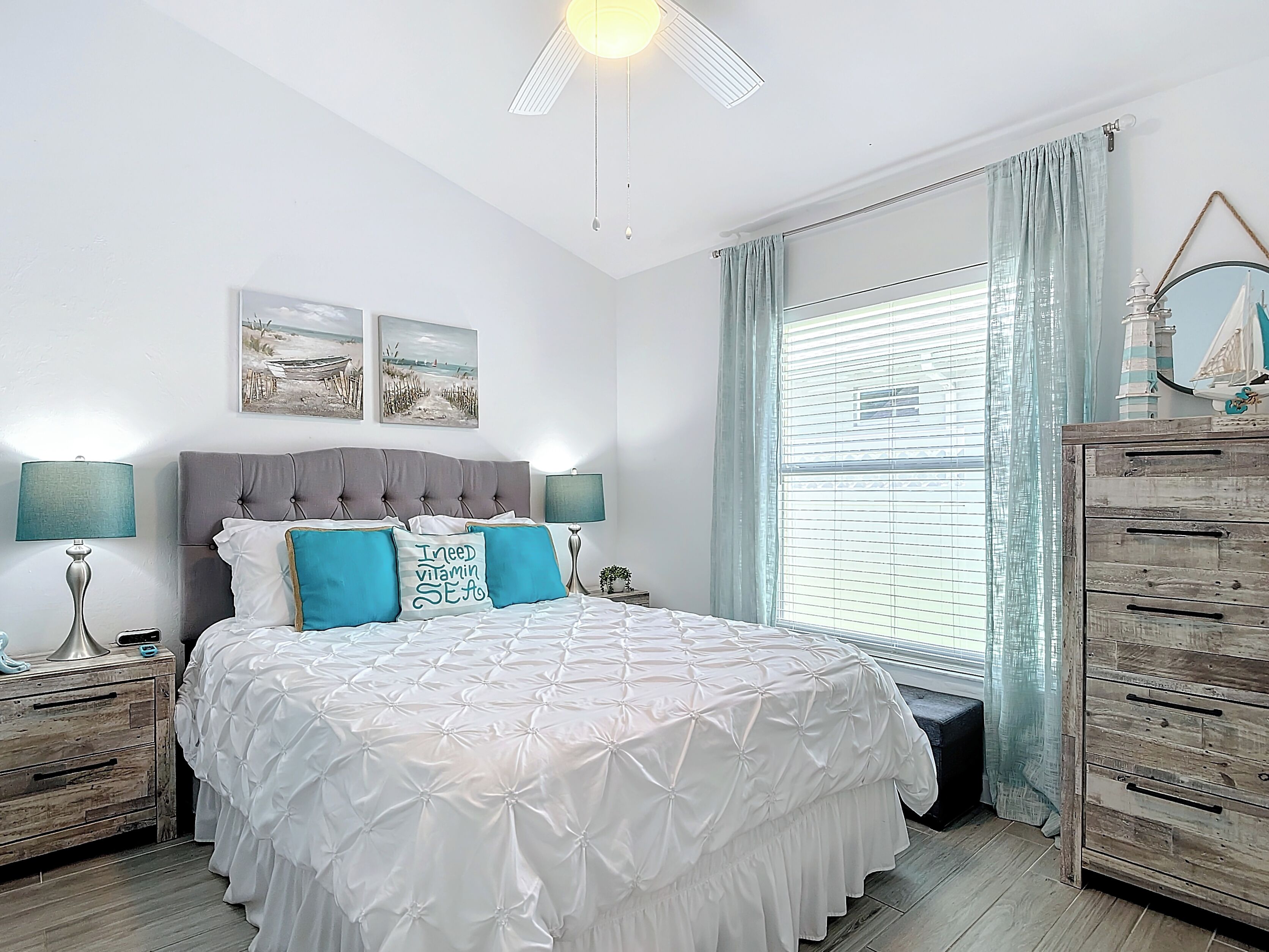 3 habitaciones, tabla de planchar con plancha, cuna de viaje y wifi 