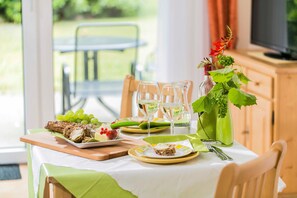 Unclassified image, 3 of 21, button