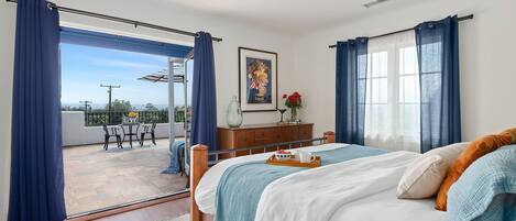 3 makuuhuonetta, työpöytä, silitysrauta/-lauta, ilmainen Wi-Fi