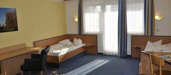 Kahden hengen huone TWIN (3) - nukkua & mennä Hotel Magdeburg GmbH