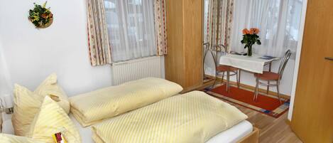 1 soverom, skrivebord, wi-fi og sengetøy