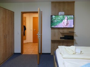 1 quarto, escrivaninha, berço de viagem, Wi-Fi
