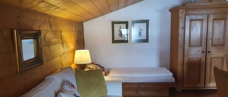 2 bedrooms, in-room safe, iron/ironing board, WiFi