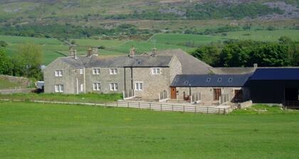 3 lits 4 étoiles, chalet pour handicapés, accÚs en fauteuil roulant et fonctionnalité moderne