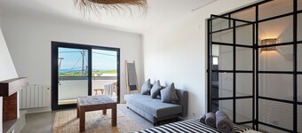 Ribeira D'Ilhas Surfhouse