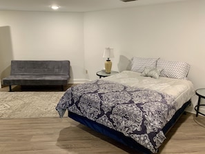 2 bedrooms, iron/ironing board, WiFi, bed sheets