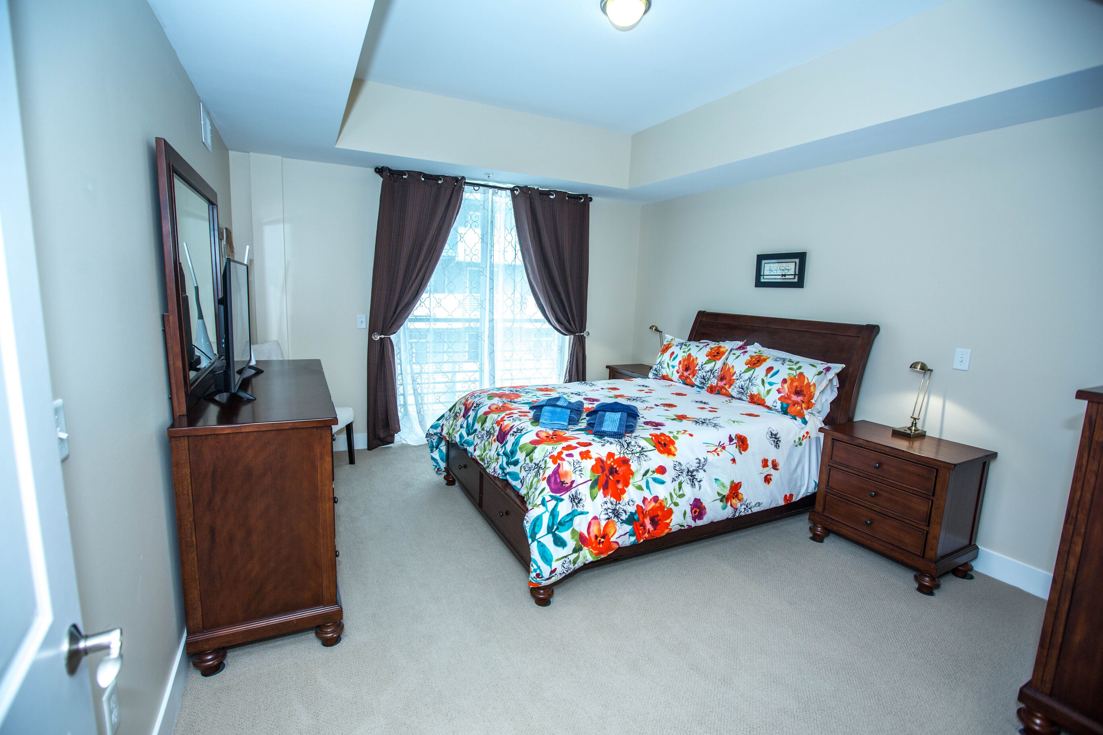 2 bedrooms, desk, iron/ironing board, free WiFi