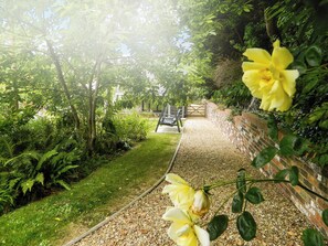 Exterior detail - 2 bedroom accommodation in Freshwater, near Totland (Freshwater, near Totland)