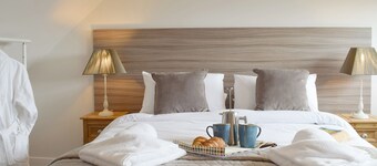 Horseshoe Cottage is cosy and welcoming, perfect for a romantic break.