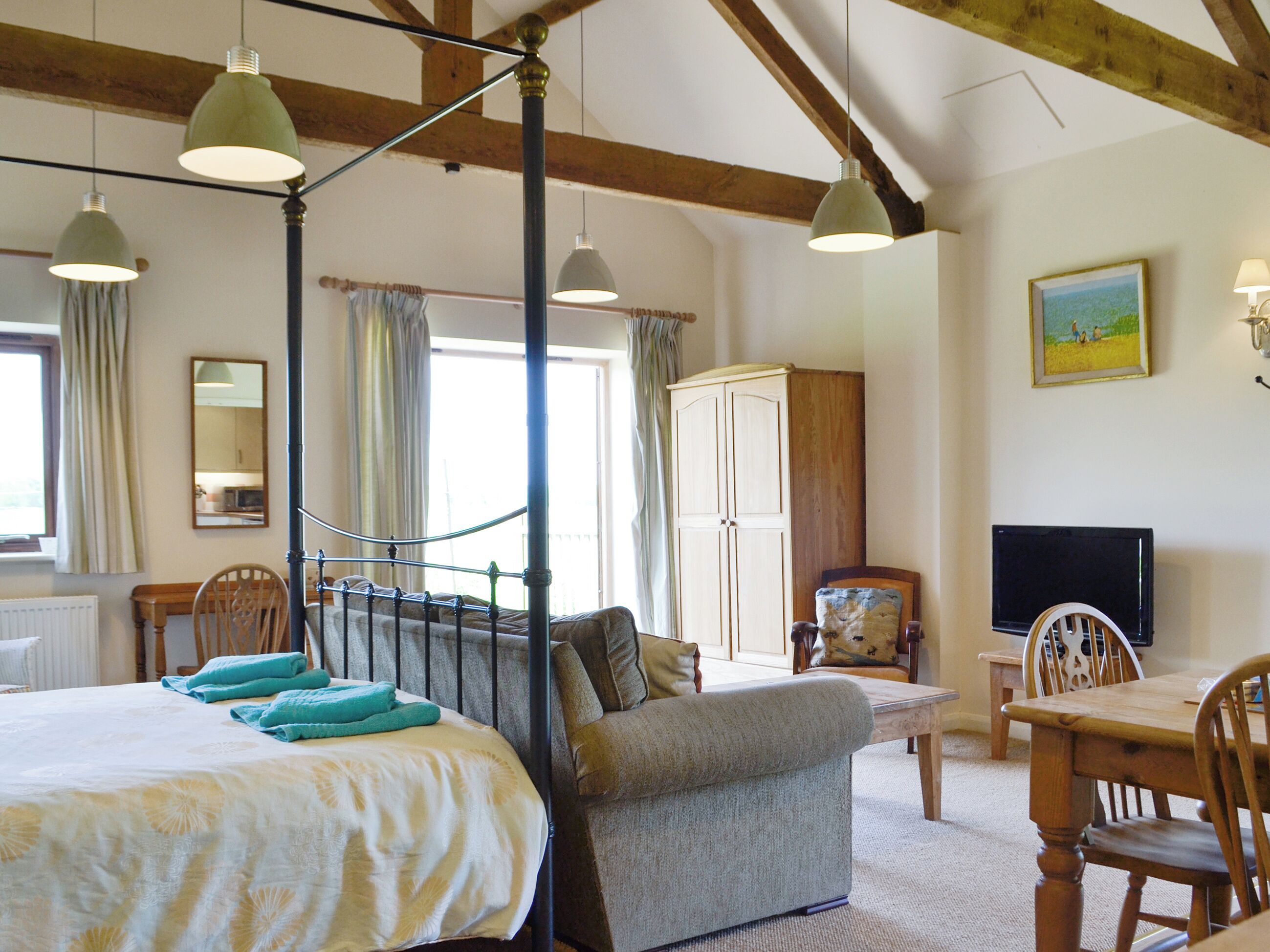 1 habitación y ropa de cama 