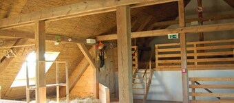 Sleeping berth in Heukoje (Box 2) - Hay bunks on the farm
