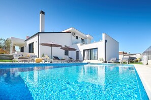 Utomhuspool