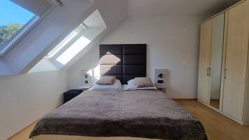 3 Schlafzimmer, Reisekinderbett, WLAN