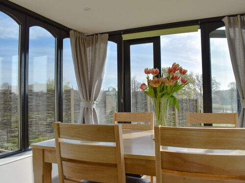 2 bedroom accommodation in Cowbeech, near Hailsham