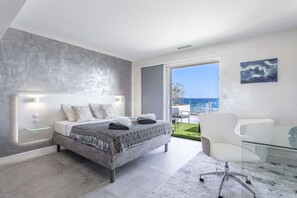 8 chambres, fer et planche à repasser, Wi-Fi, draps fournis