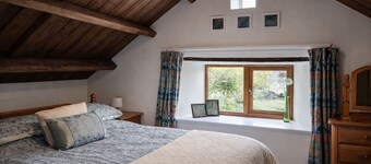 Tanglewood Cottage. Cosy Retreat for Groups & Families, Explore Dorset